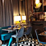 Joann À l'intérieur