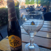 Cafetaria/brasserie Menistenplein Bebida