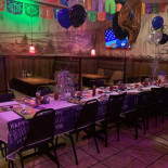 Tout à Fait À l'intérieur