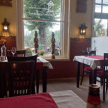 Thais Salathai À l'intérieur