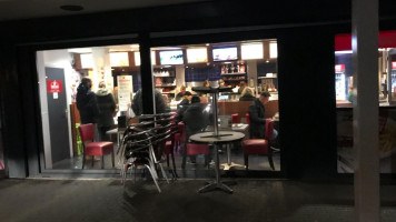 Cafetaria De Berg À l'intérieur