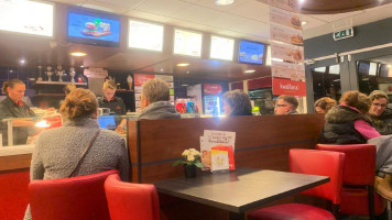 Cafetaria De Berg À l'intérieur