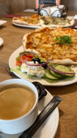 Alsady Brood Banket food