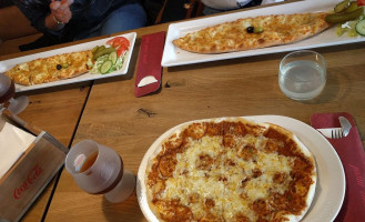Alsady Brood Banket food