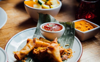 Javaans Eetcafe Bv Beek En Donk Nourriture