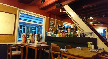 Javaans Eetcafe Bv Beek En Donk À l'intérieur