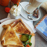 Snackbistro Dukaatplein Nourriture