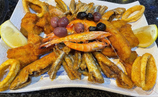 Douzi Fish Chips food