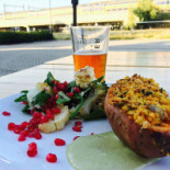 Oproer Biercafé Nourriture