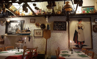 Pizzeria Monterosso Oss inside