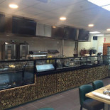 Helal Burgers Shoarma Kanaleneiland À l'intérieur