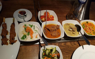 Dewi Sri Grindweg Bv Rotterdam food