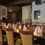 Le Petit Mesnil Hôtel Dentro