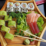 Onshi Sushi Comida