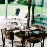 Indrani Lodge Dentro