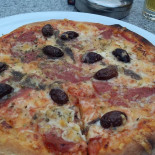 Nikolaus Grill Nourriture