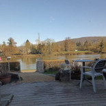 Les Cousines Exterior