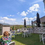 Les Cousines Exterior