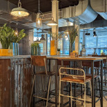 Dekol À l'intérieur