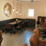 Frit Inn À l'intérieur