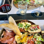 Les Filles D'hortense Nourriture