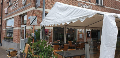 Brasserie Perfect outside