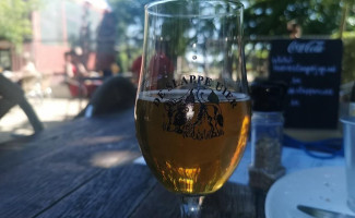 De Slappen Uier Bebida