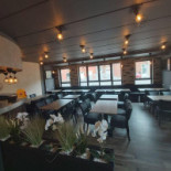 L.m. Snack À l'intérieur