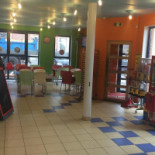 L.m. Snack À l'intérieur