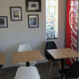 Frituur Puur À l'intérieur