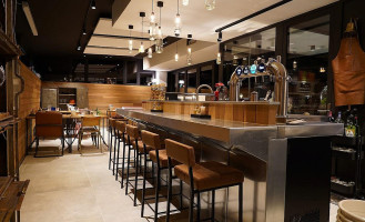 Le 43 À l'intérieur