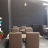 Den Baba À l'intérieur