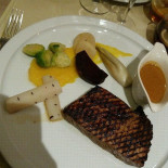 A-mano Ii Nourriture