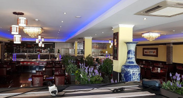 Wok Imperial Exterior