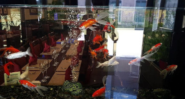 Wok Imperial Exterior