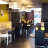 La Cour Interdite Dentro