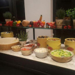 Avenue Madeleine À l'intérieur