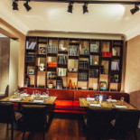 Avenue Madeleine À l'intérieur