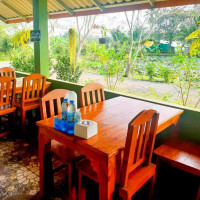 De Zonnevallei Dentro