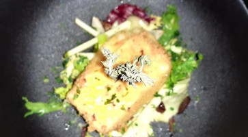 Aux Mains D Argent food