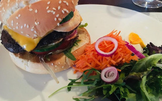 De Witte Ezel Comida