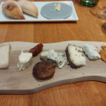 Chermanne Nourriture