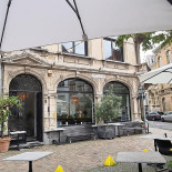 Bistro Chicane Exterior