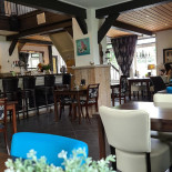 Eetcafe De Overkant Dentro