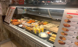 Cafetaria De Eetage food