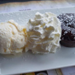 Val De La Cascade Comida