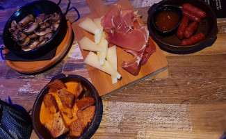 Prestige Tapas Lounge Meppel food