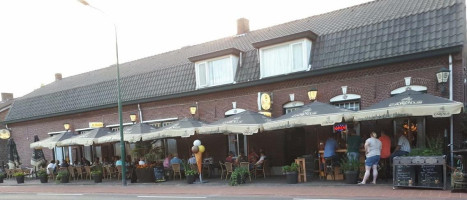 De Tierelier Exterior