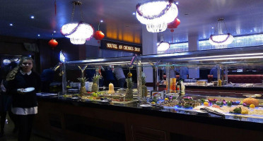 Wok King Garden Dentro