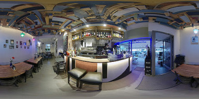 Wok King Garden Dentro